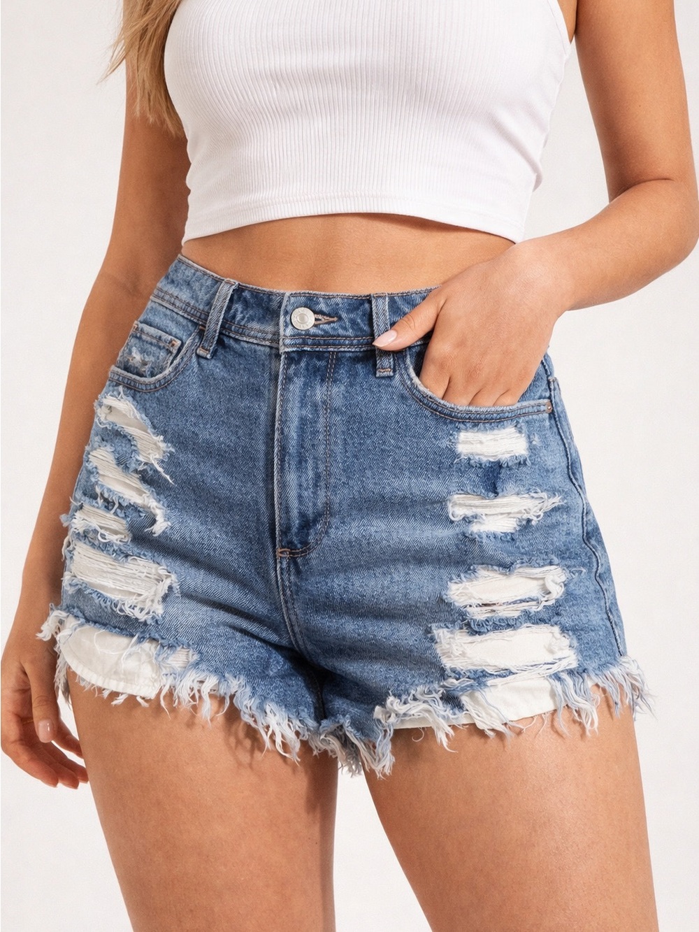 Hollister Curvy High‑Rise Vintage Denim Shorts 4” – Size 7 (W28)